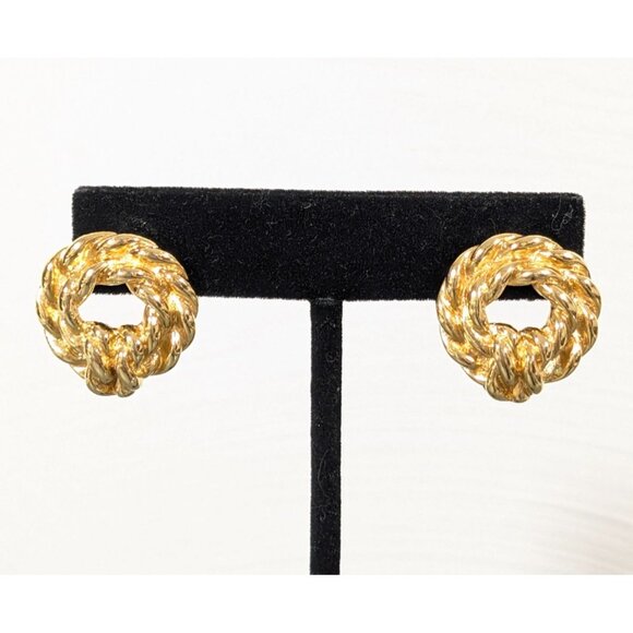 Vintage Monet Gold Tone Door Knocker Style Round Classic Pierced Earrings - Picture 1 of 7